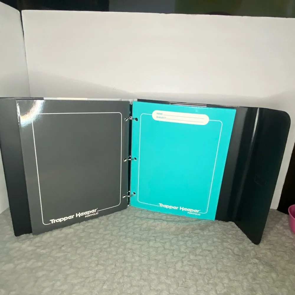 Retro style TrapperKeeper with inserts